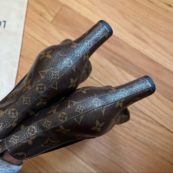 LOUIS VUITTON MONOGRAM REVIVAL ANKLE BOOTIES - Picture 6 of 11